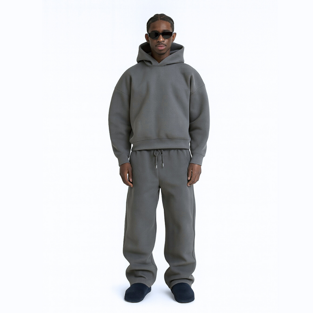 VAMO – Essential Oversized Tracksuit