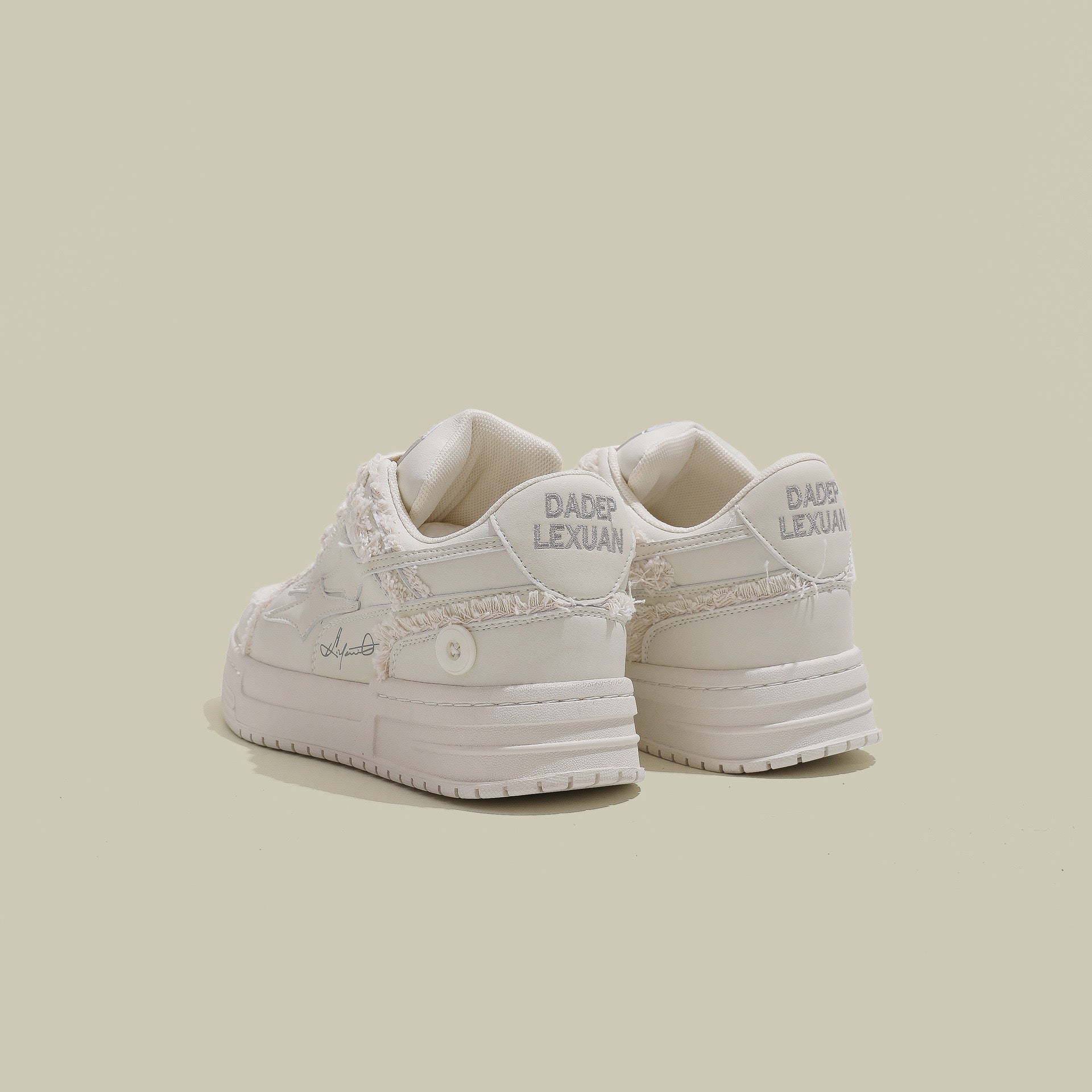VAMO - “Ripped Canvas” Sneaker
