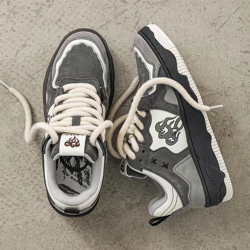 VAMO - “StarPatch” Custom Sneaker