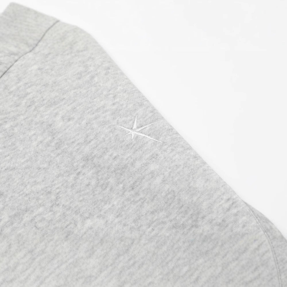 VAMO – Essential Zip Hoodie