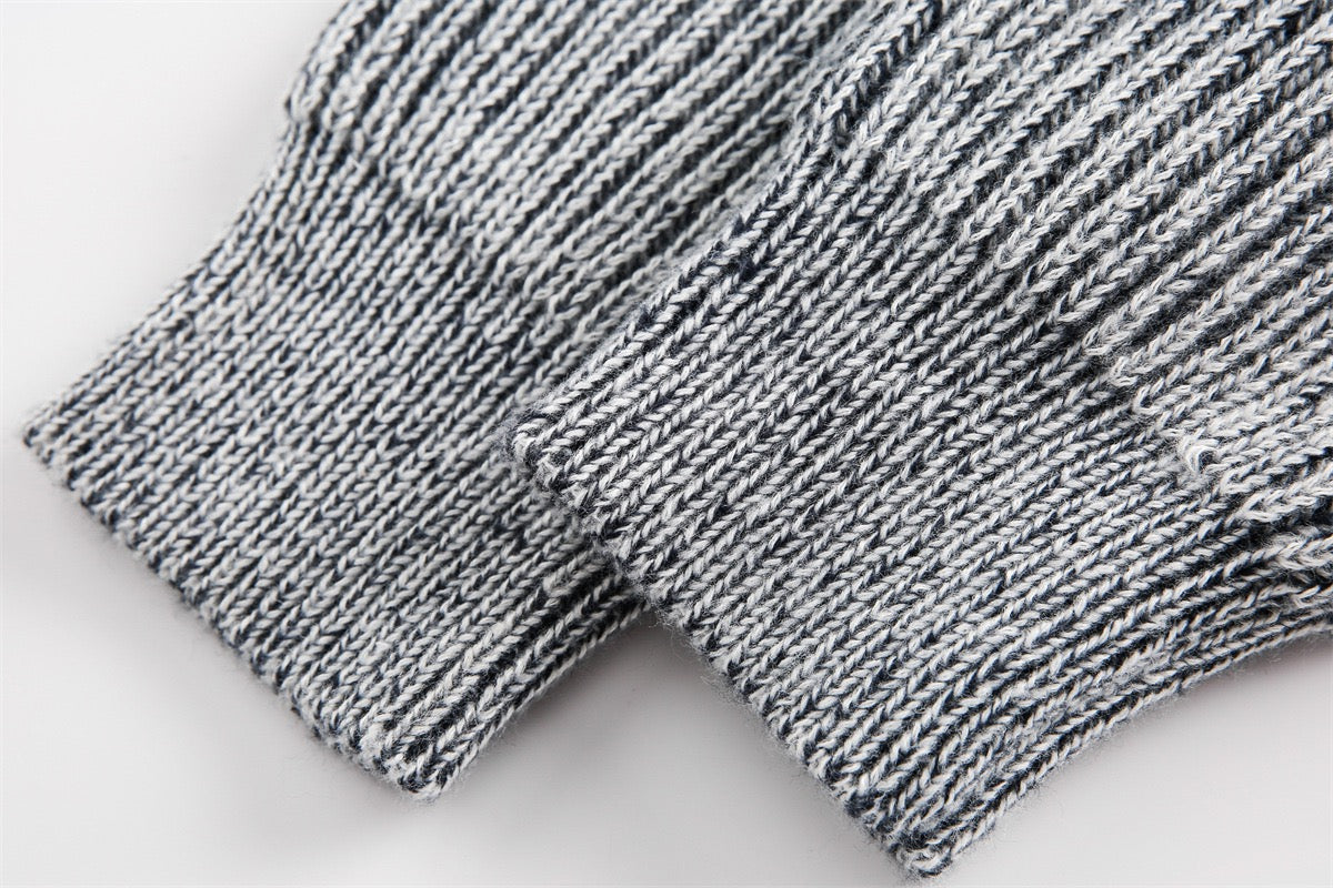 VAMO - Clean Sweater